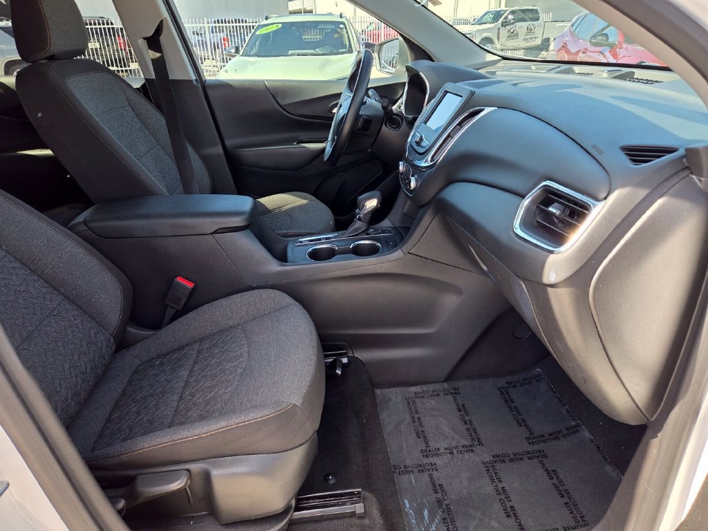 Used 2024 Chevrolet Equinox LT AWD/4WD image 16