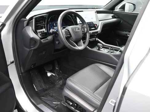 Used 2024 Lexus TX 350 FWD w/ Captains Chair Package image 2