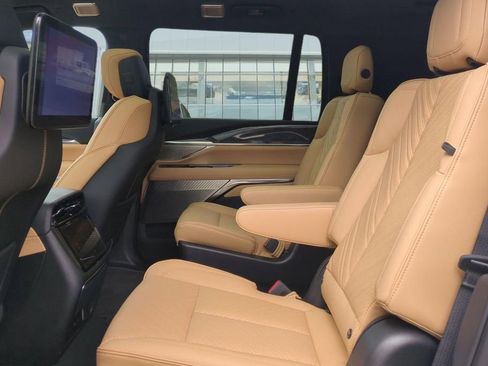New 2026 Cadillac Escalade IQL Sport 2 AWD/4WD image 22