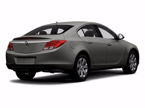 Used 2013 Buick Regal Premium FWD image 2