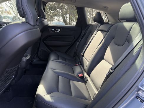 Certified 2023 Volvo XC60 B5 Plus w/ Protection Package Premier image 32