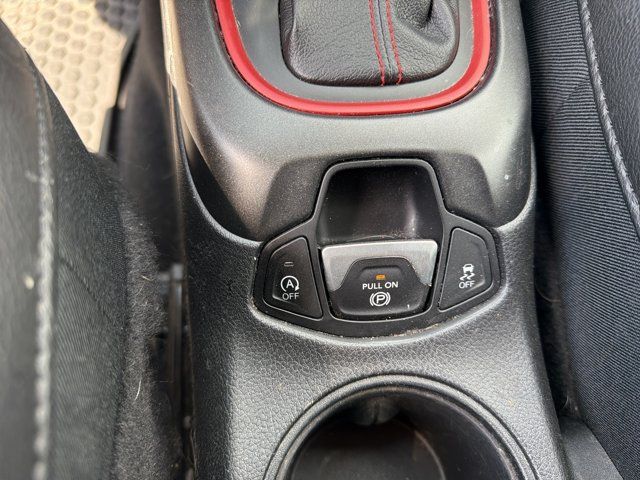 Used 2018 Jeep Compass Trailhawk w/ Navigation Group AWD/4WD image 17