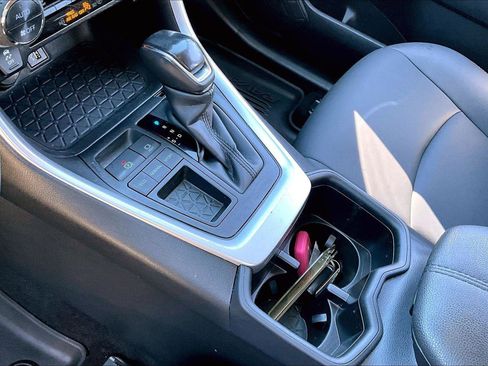 Used 2024 Toyota RAV4 XLE Premium image 13