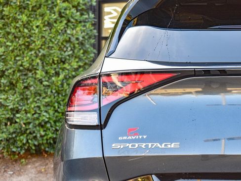 Used 2023 Kia Sportage SX image 13