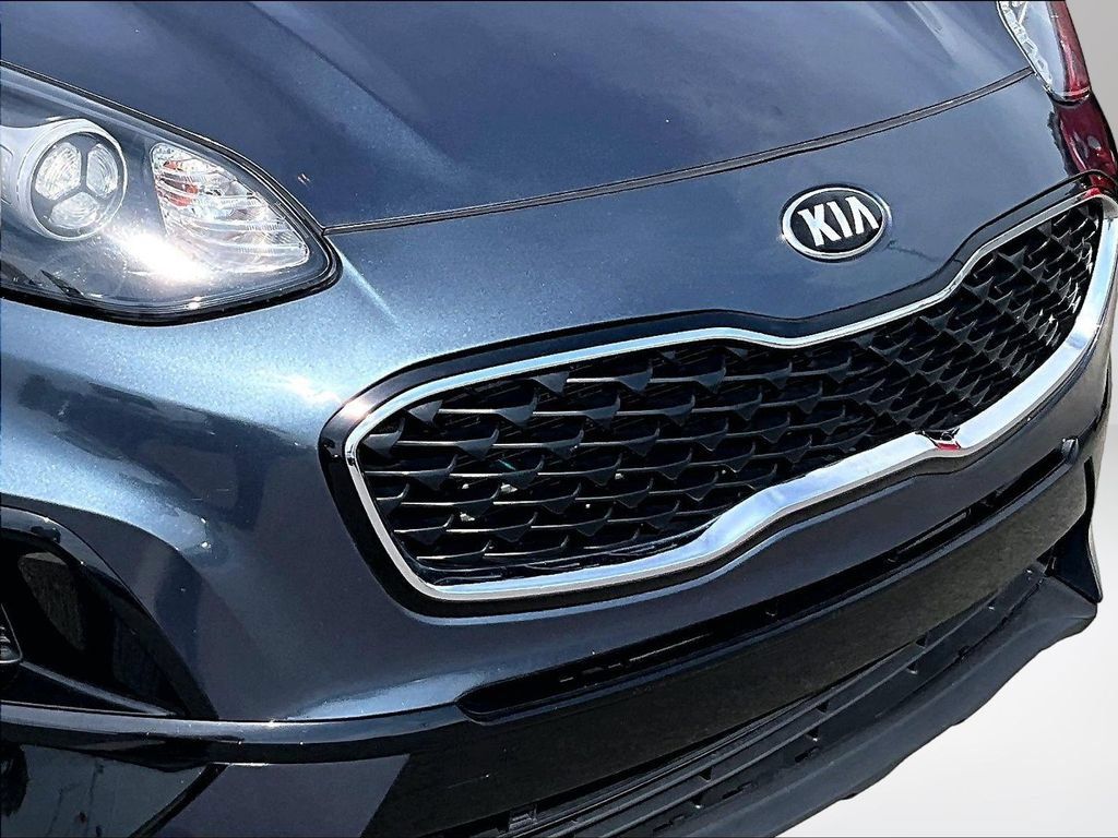 Used 2020 Kia Sportage LX FWD image 28