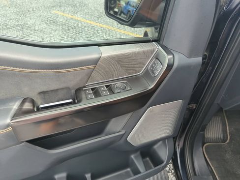 Used 2022 Ford F150 Platinum w/ Equipment Group 701A High AWD/4WD image 18