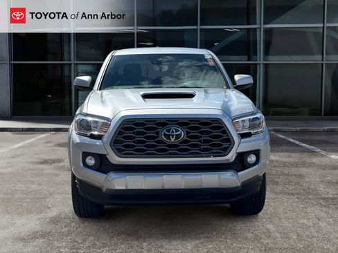 Used 2023 Toyota Tacoma TRD Sport image 11