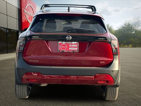 New 2026 Nissan Kicks SR image 8