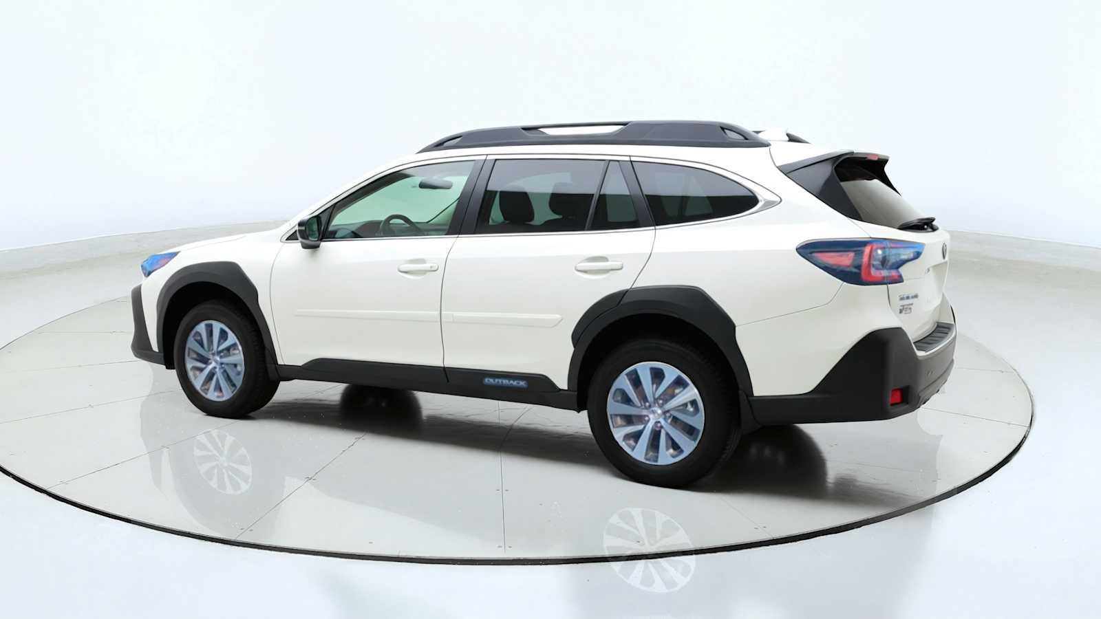 Certified 2025 Subaru Outback Premium AWD/4WD image 7