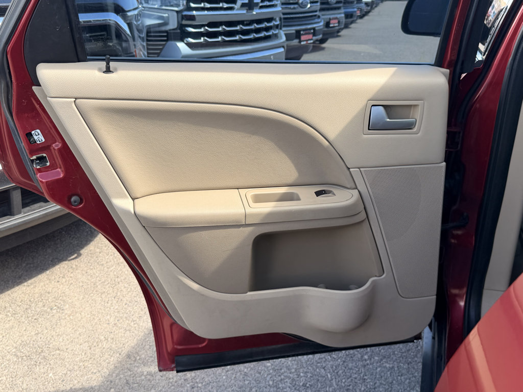 Used 2005 Ford Five Hundred SEL AWD/4WD image 11