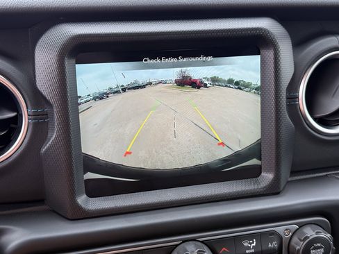 Used 2022 Jeep Wrangler Unlimited Rubicon 4xe w/ Cold Weather Group image 20