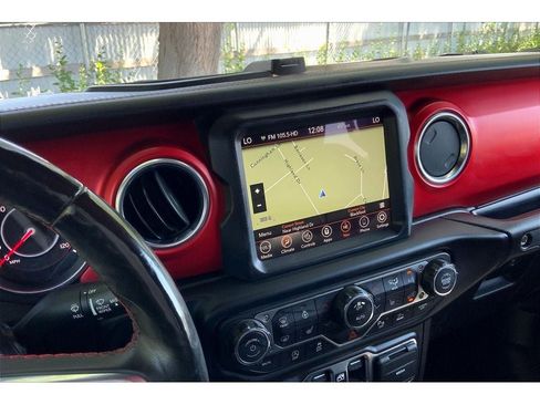 Used 2020 Jeep Gladiator Rubicon AWD/4WD image 7