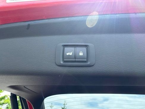 Used 2024 Mitsubishi Outlander SE AWD/4WD image 38
