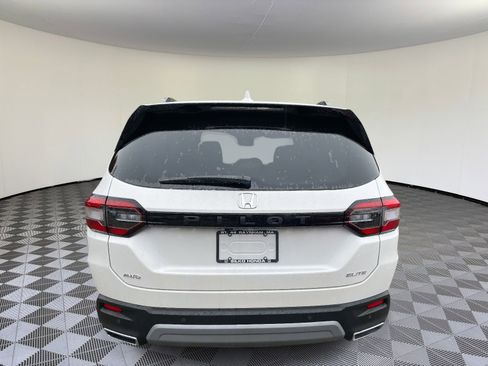 New 2025 Honda Pilot Elite image 5