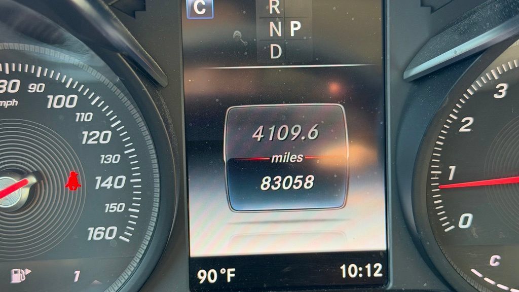 Used 2019 Mercedes-Benz GLC 300 4MATIC image 17