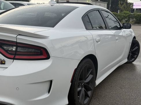 Used 2019 Dodge Charger Scat Pack w/ Technology Group RWD image 7