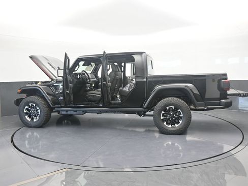 New 2026 Jeep Gladiator Rubicon w/ Steel Power Dome Hood Package AWD/4WD image 69