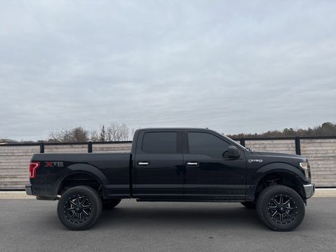 Used 2017 Ford F150 XLT w/ XTR Package image 5