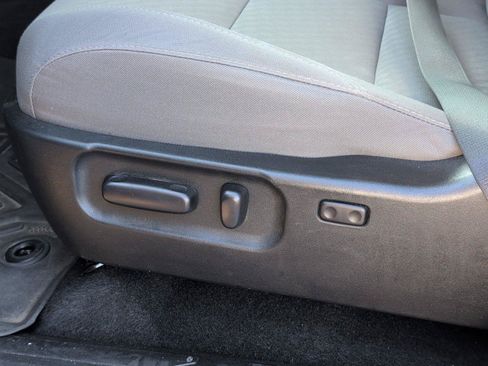 Used 2022 Toyota Tacoma SR5 w/ Technology Package RWD image 15