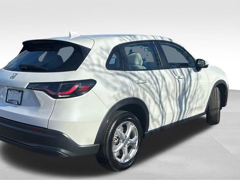 Used 2025 Honda HR-V LX image 7