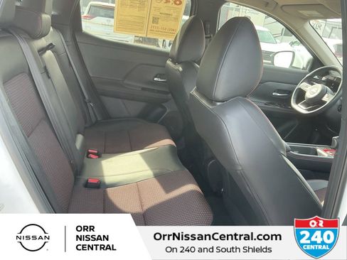 Used 2025 Nissan Kicks SR image 12