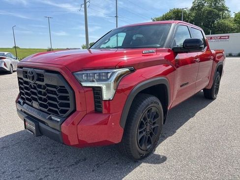 Used 2026 Toyota Tundra Limited w/ TRD Off-Road Package AWD/4WD image 4
