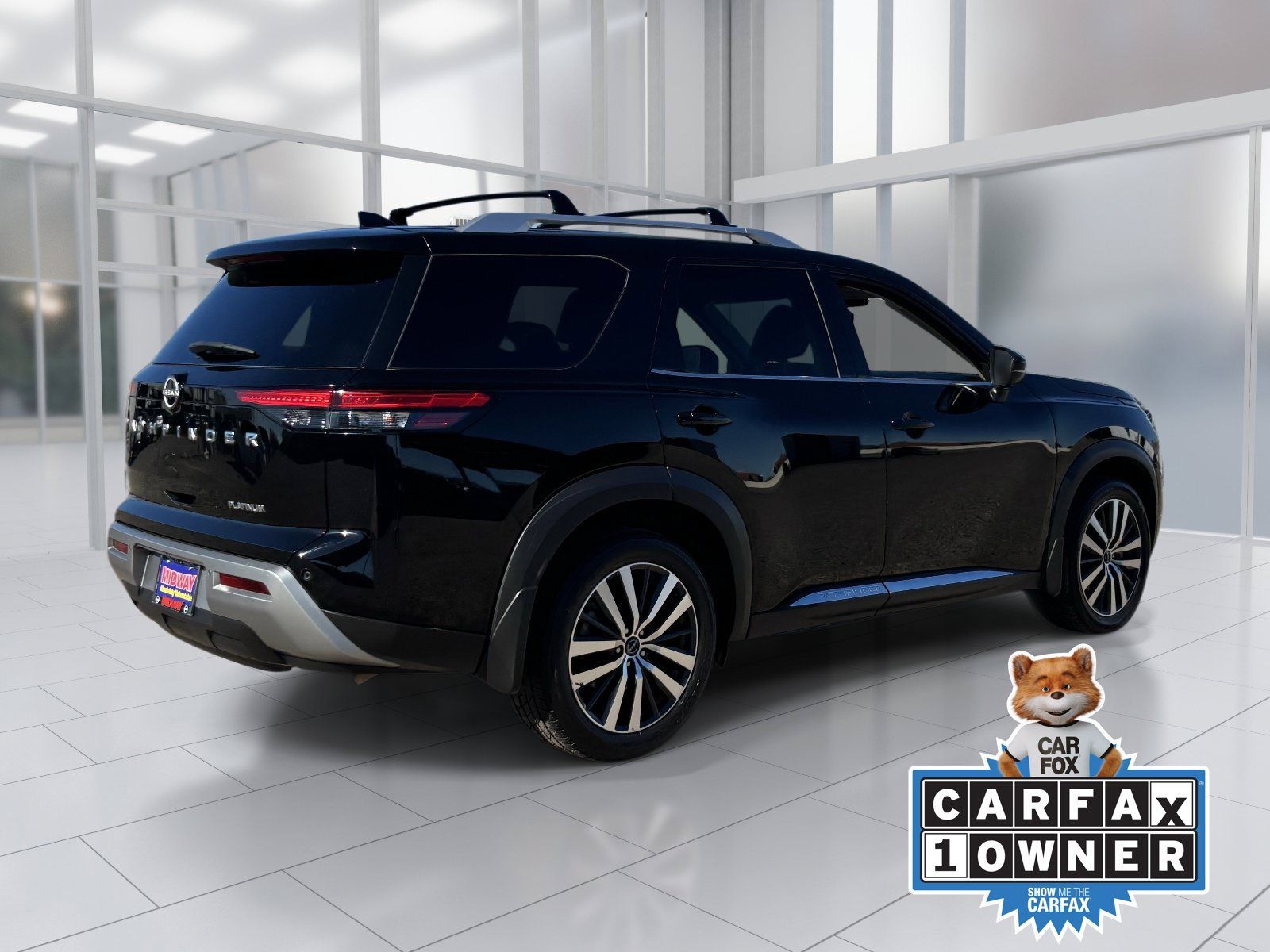 Used 2022 Nissan Pathfinder Platinum w/ Cargo Package FWD image 6