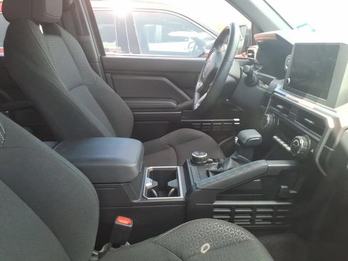 Certified 2026 Toyota 4Runner SR5 AWD/4WD image 8