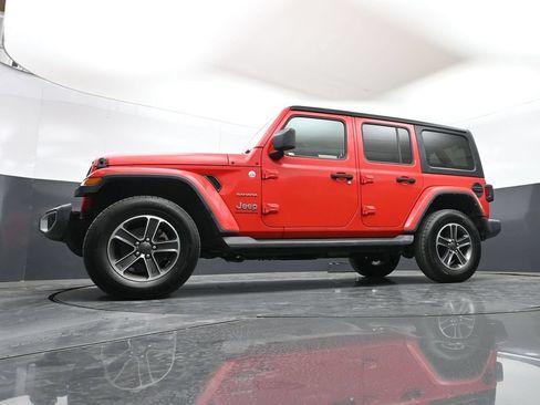 Used 2023 Jeep Wrangler Unlimited Sahara AWD/4WD image 48