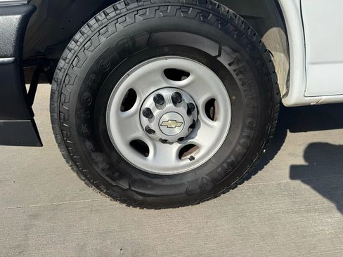 Used 2020 Chevrolet Express 3500 LS image 17