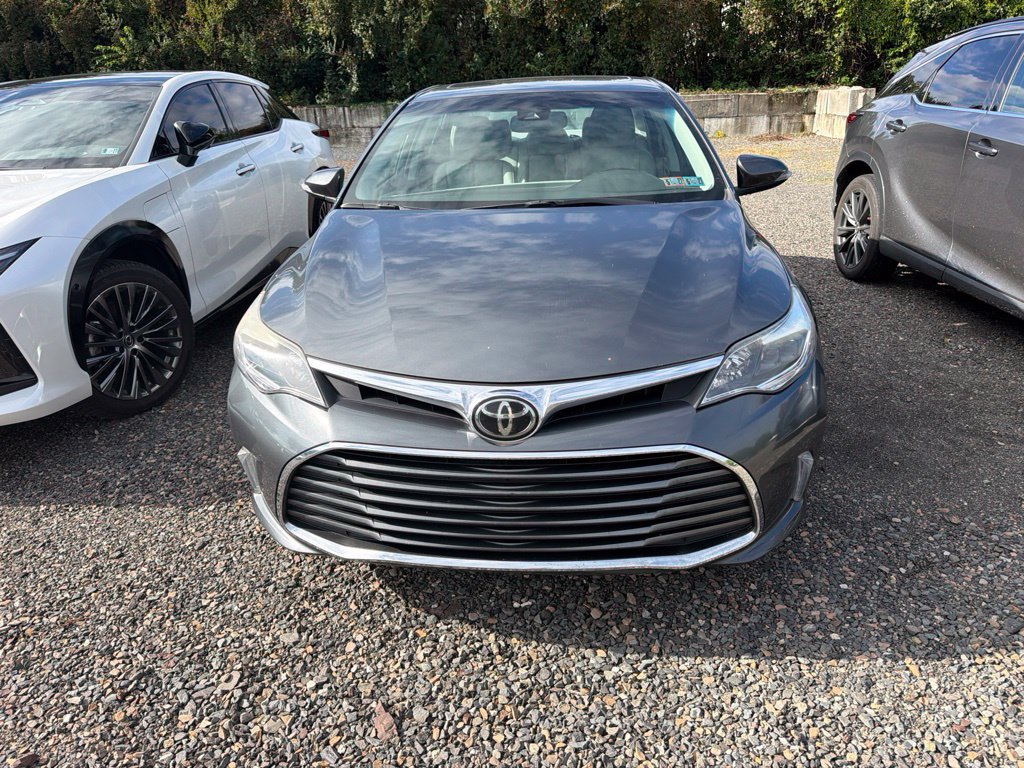 Used 2017 Toyota Avalon XLE Premium w/ Protection Package FWD image 2