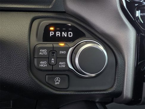 New 2026 RAM 1500 4x4 Crew Cab image 20