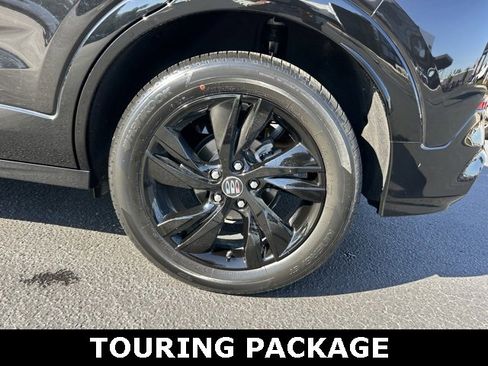 Used 2024 Buick Encore GX Sport Touring image 10