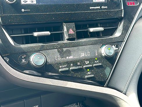 Used 2021 Toyota Camry XSE FWD image 33