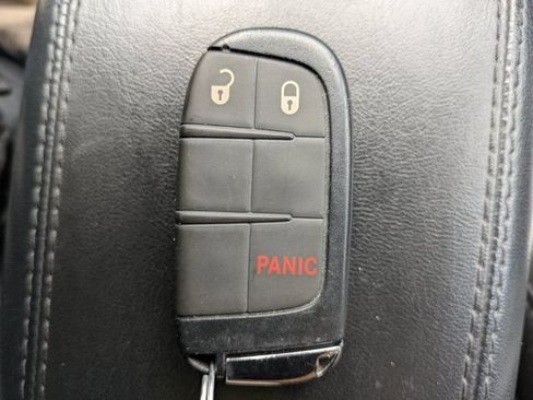 Used 2024 Jeep Compass Latitude AWD/4WD image 30