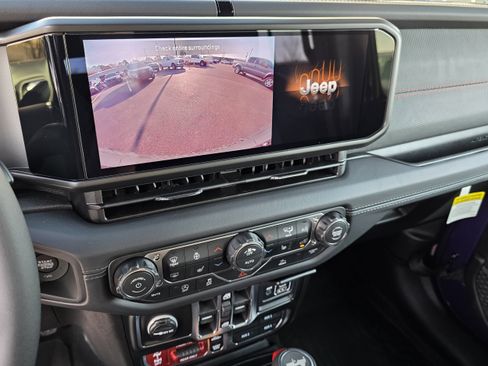 New 2026 Jeep Wrangler Unlimited Rubicon image 17