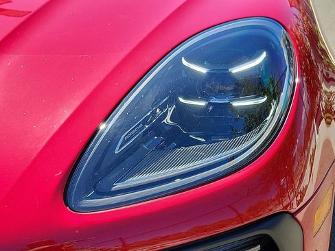 New 2025 Porsche Macan Turbo AWD/4WD image 39