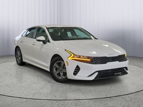 Certified 2023 Kia K5 LXS FWD image 1