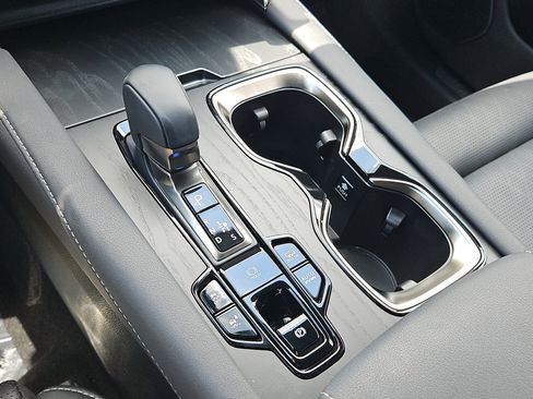 Used 2024 Lexus RX 450h AWD w/ Luxury Package image 23