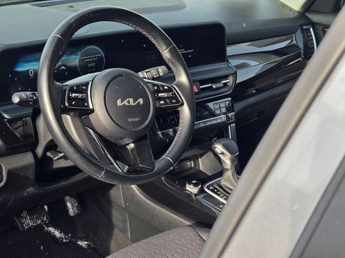 Used 2024 Kia Seltos S image 30