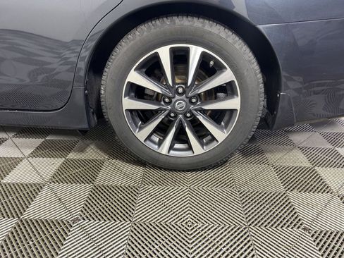 Used 2016 Nissan Altima 2.5 SL w/ Moonroof Package image 29