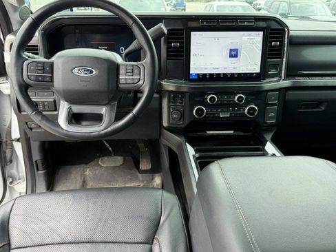 Used 2023 Ford F250 Lariat w/ Sport Appearance Package image 12