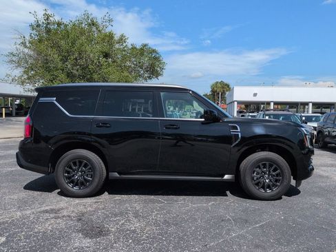 Certified 2026 Nissan Armada SV AWD/4WD image 3
