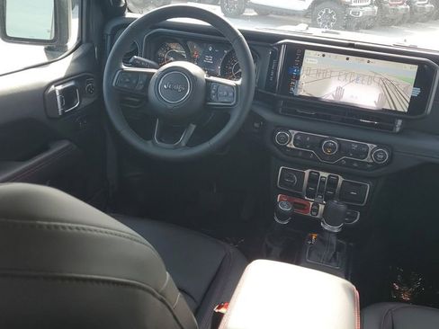 New 2026 Jeep Wrangler Unlimited Rubicon image 13