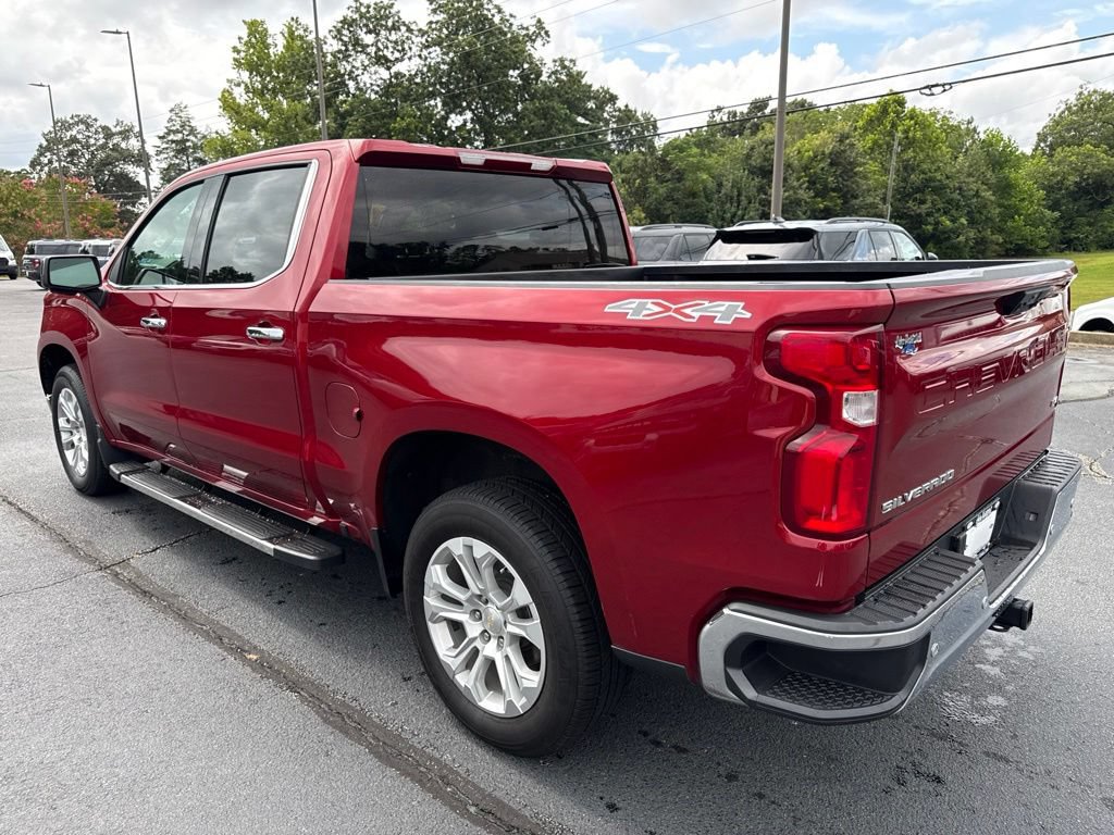 Used 2023 Chevrolet Silverado 1500 LTZ AWD/4WD image 3