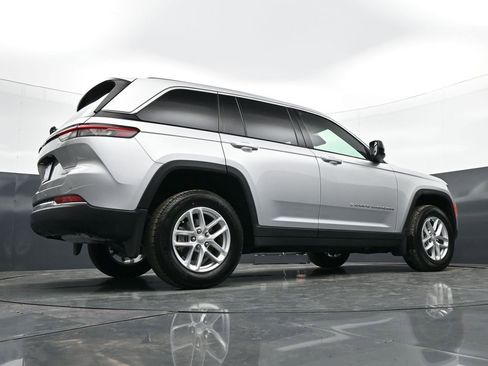 New 2026 Jeep Grand Cherokee Laredo X AWD/4WD image 38