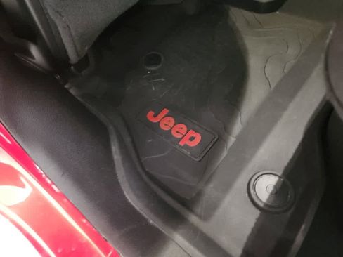 Used 2022 Jeep Gladiator Sport image 35