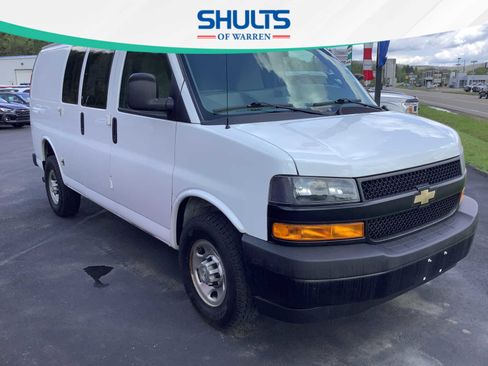 Used 2021 Chevrolet Express 2500 w/ Driver Convenience Package RWD image 1