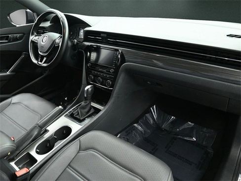 Used 2021 Volkswagen Passat 2.0T R-Line image 20