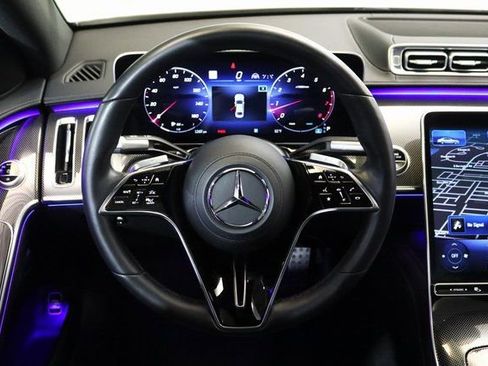 Used 2023 Mercedes-Benz S 580 4MATIC Sedan w/ AMG Line image 5